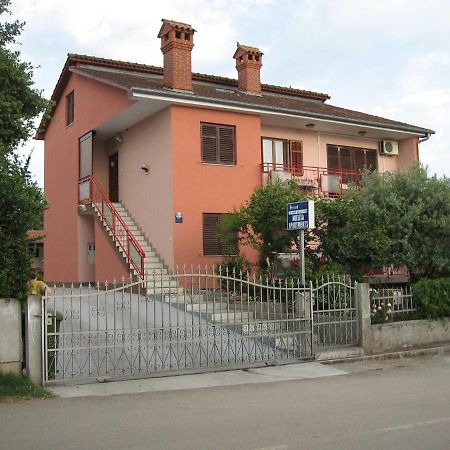 Apartments Adelita Porec Bagian luar foto