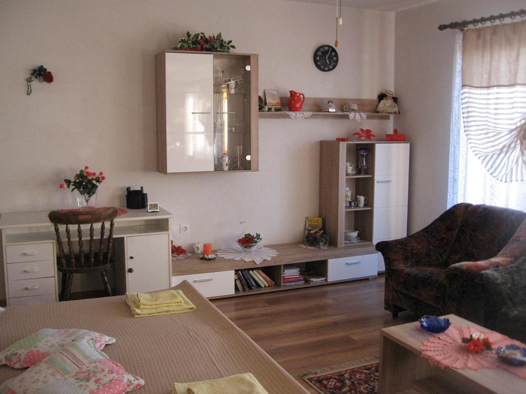 Apartments Adelita Porec Bagian luar foto
