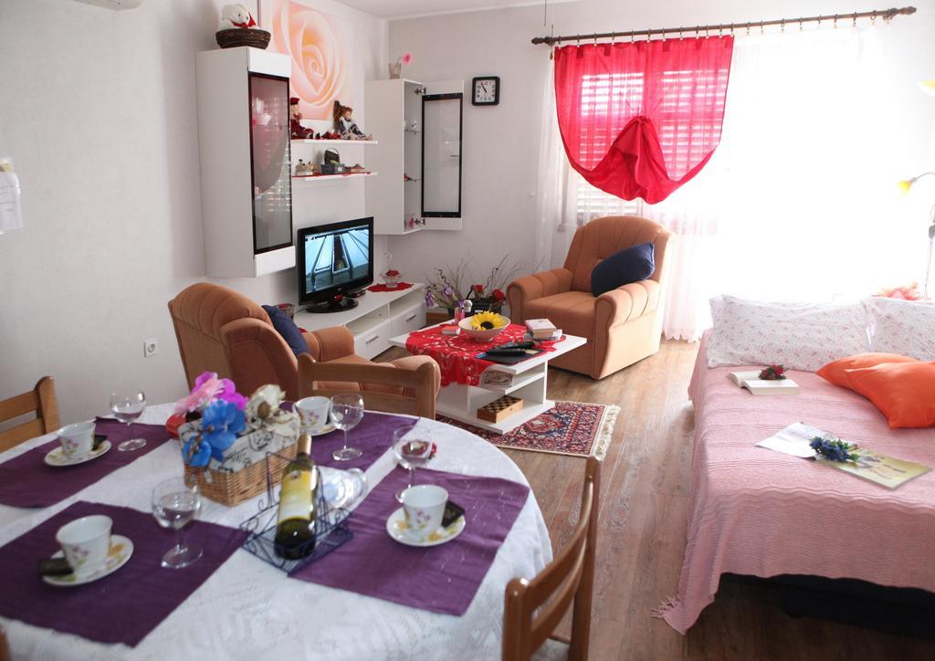 Apartments Adelita Porec Bagian luar foto