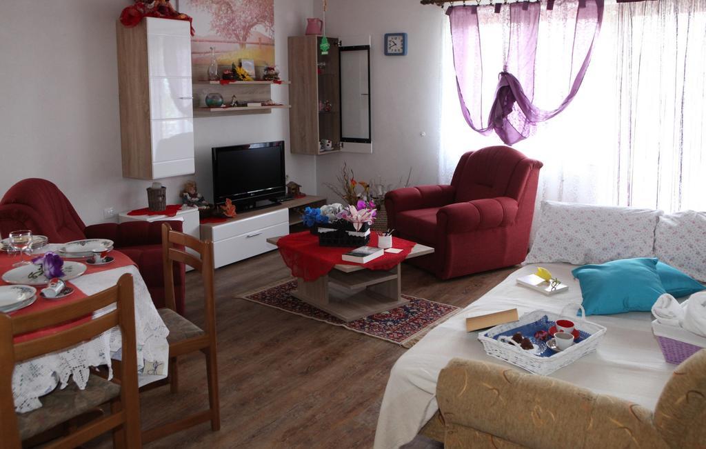 Apartments Adelita Porec Bagian luar foto
